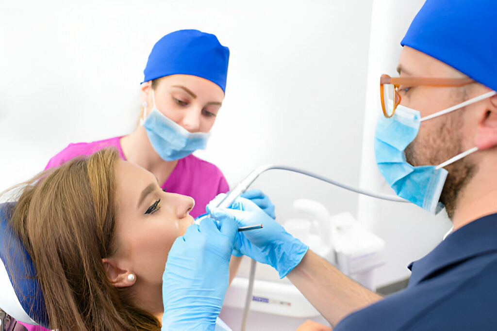 Expert Tips for Choosing the Right Dentist for Your Root Canal_2