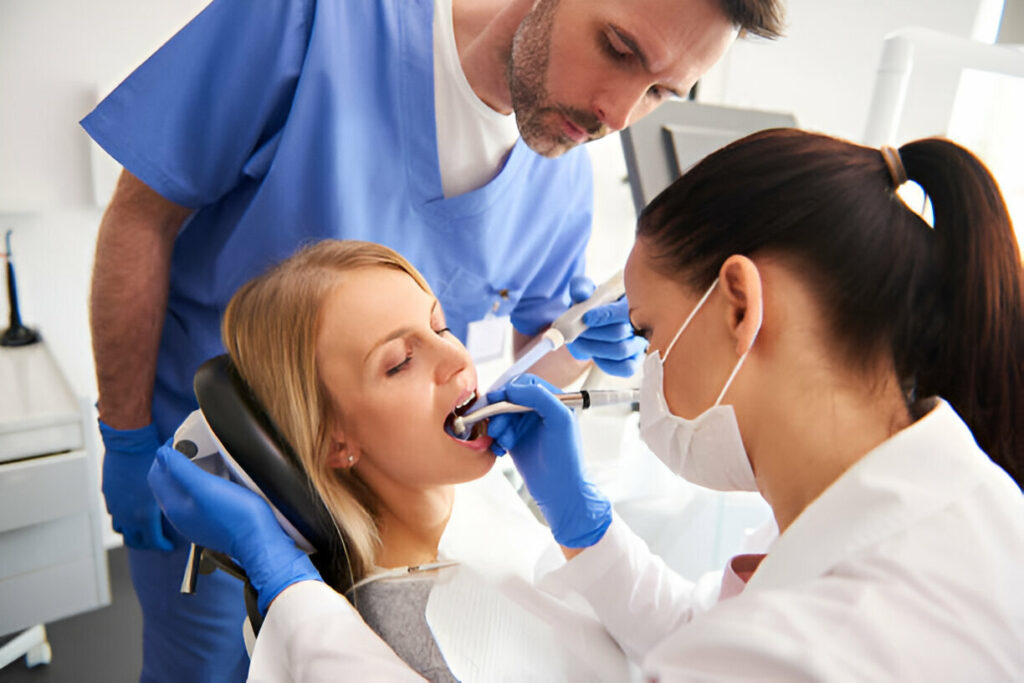 Expert Tips for Choosing the Right Dentist for Your Root Canal_3